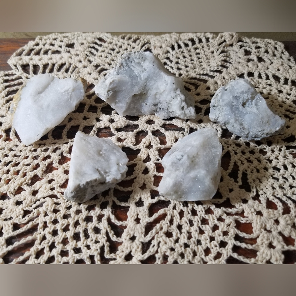 Rough Chalcedony and Quartz from Illinois